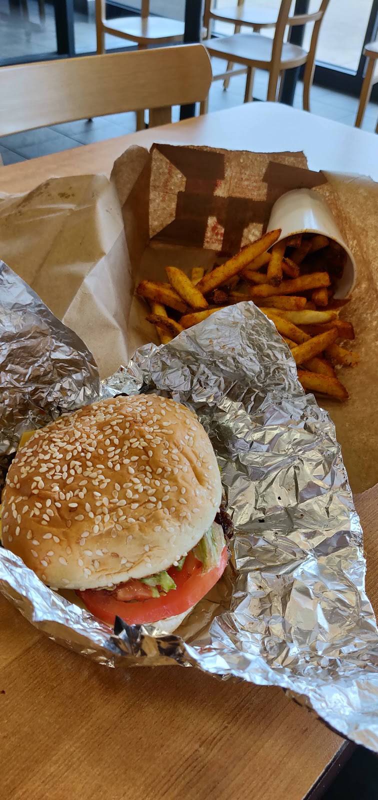 Five Guys | meal takeaway | 3975 Baldwin Rd, Auburn Hills, MI 48326, USA | 2484520055 OR +1 248-452-0055