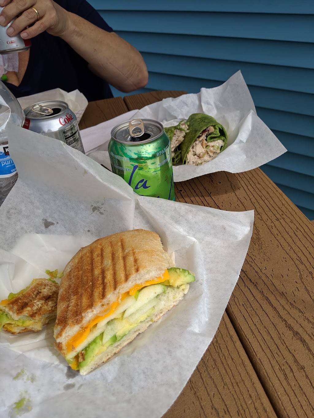 Little Finger Eatery | restaurant | 10213 W Front St, Empire, MI 49630, USA | 2318352168 OR +1 231-835-2168