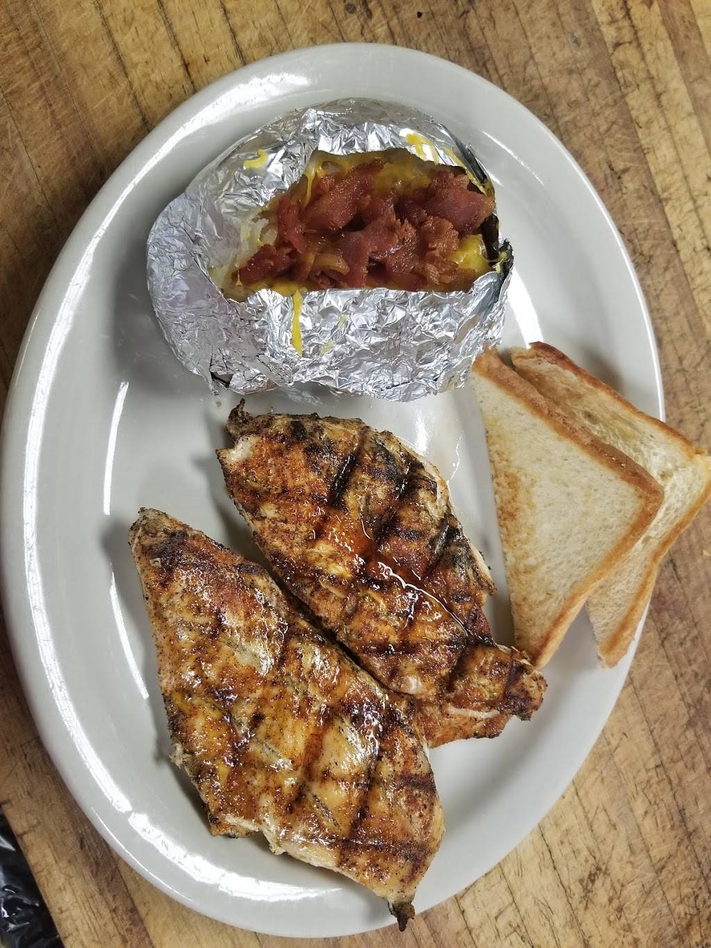 American Burger Center | restaurant | 755 AR-69 BUS, Melbourne, AR 72556, USA | 8703684338 OR +1 870-368-4338