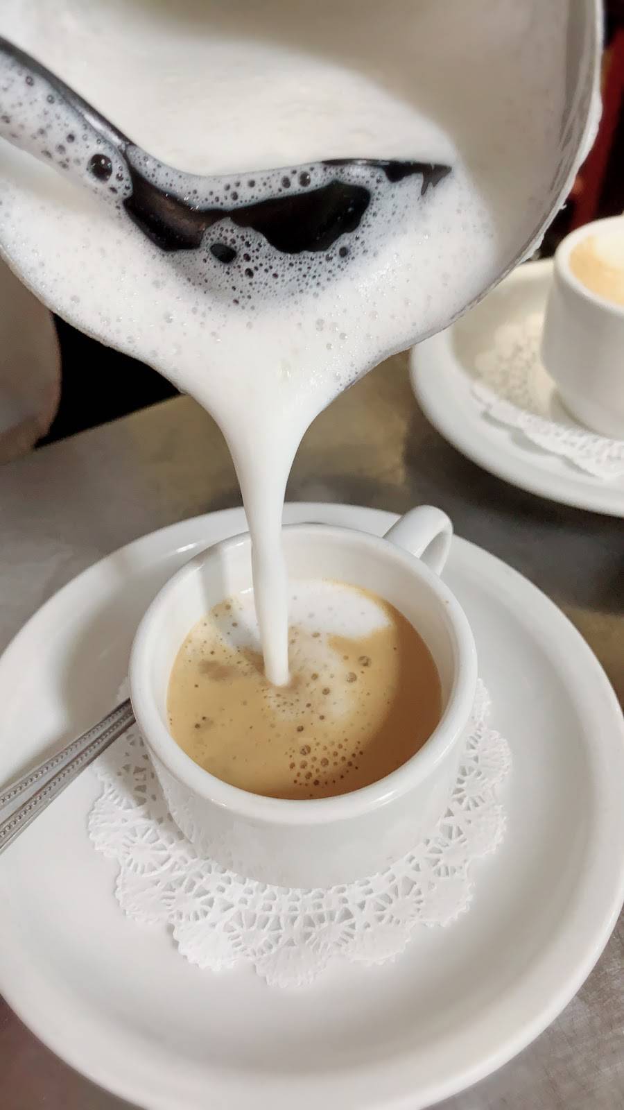 La Casita Restaurant | cafe | 3805 SW 8th St, Coral Gables, FL 33134, USA | 3054488224 OR +1 305-448-8224