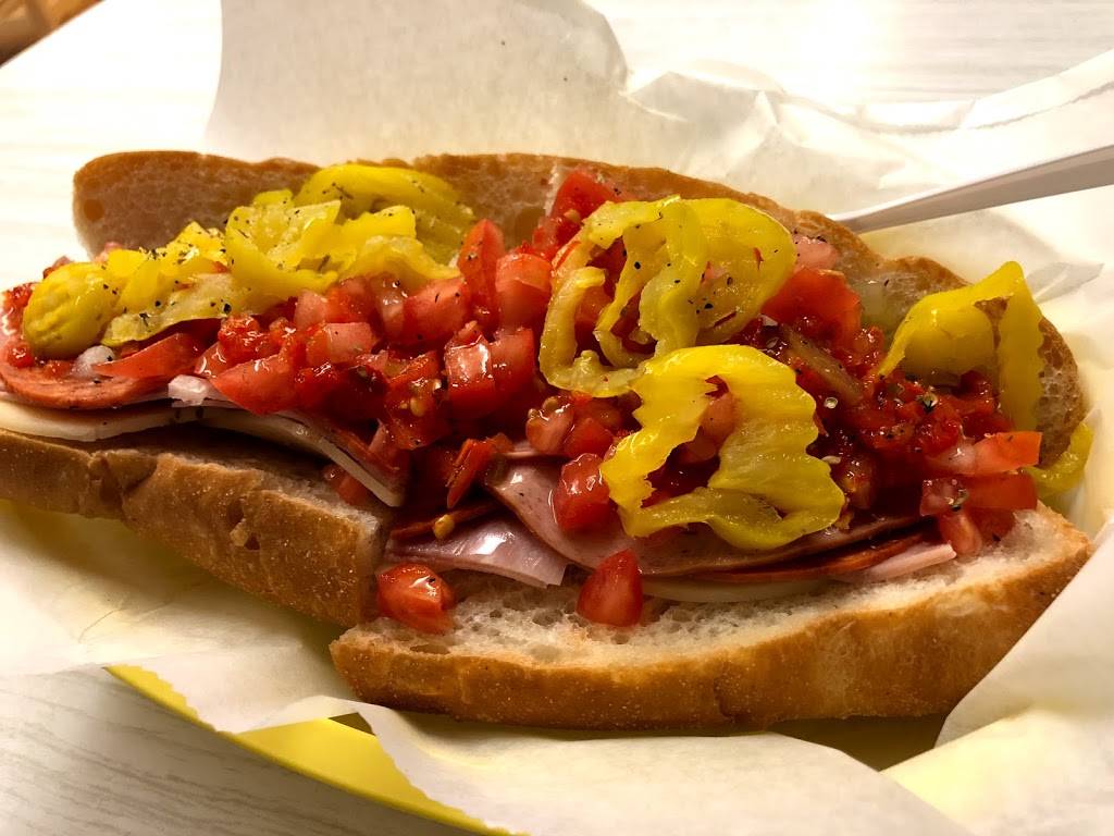 Williams Sub Shop | restaurant | 3801 Tyrone Blvd N, St. Petersburg, FL 33709, USA | 7273479497 OR +1 727-347-9497