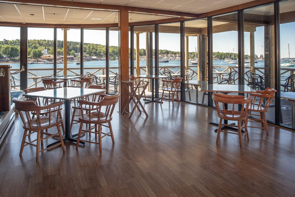 Fishermans Wharf Inn & Restaurant | restaurant | 22 Commercial St, Boothbay Harbor, ME 04538, USA | 2076335090 OR +1 207-633-5090