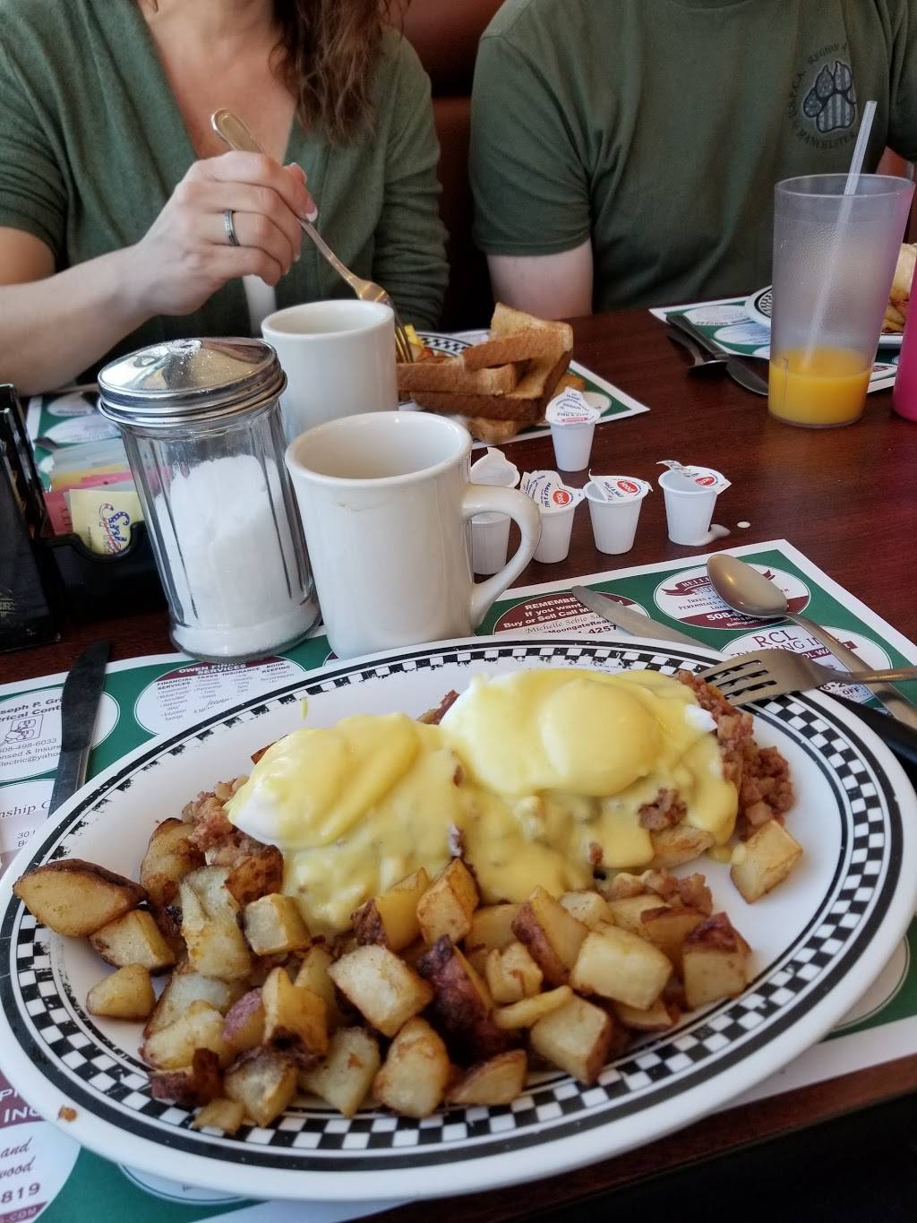 Town Pizza & Cafe | restaurant | 15 Mechanic St, Bellingham, MA 02019, USA | 5089662222 OR +1 508-966-2222