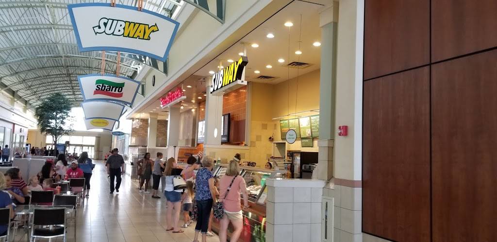 Subway | restaurant | 2625 Scottsville Rd, Bowling Green, KY 42104, USA | 2707818855 OR +1 270-781-8855