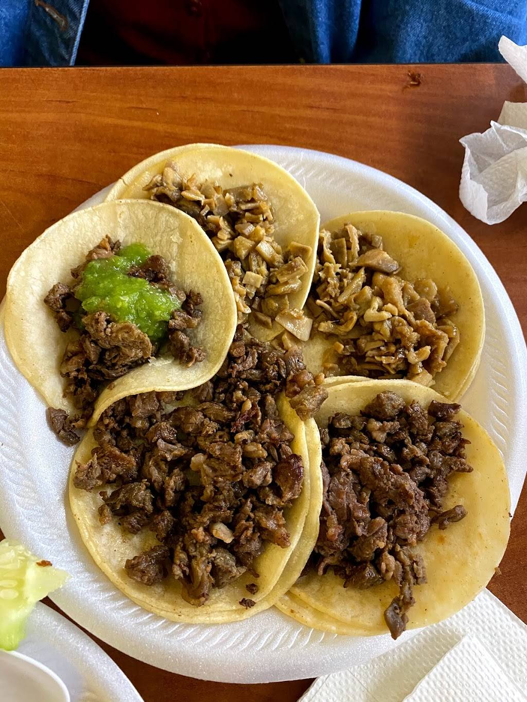Taqueria el fogon | restaurant | 2604 N Arkansas, Wichita, KS 67204, USA | 3162089217 OR +1 316-208-9217