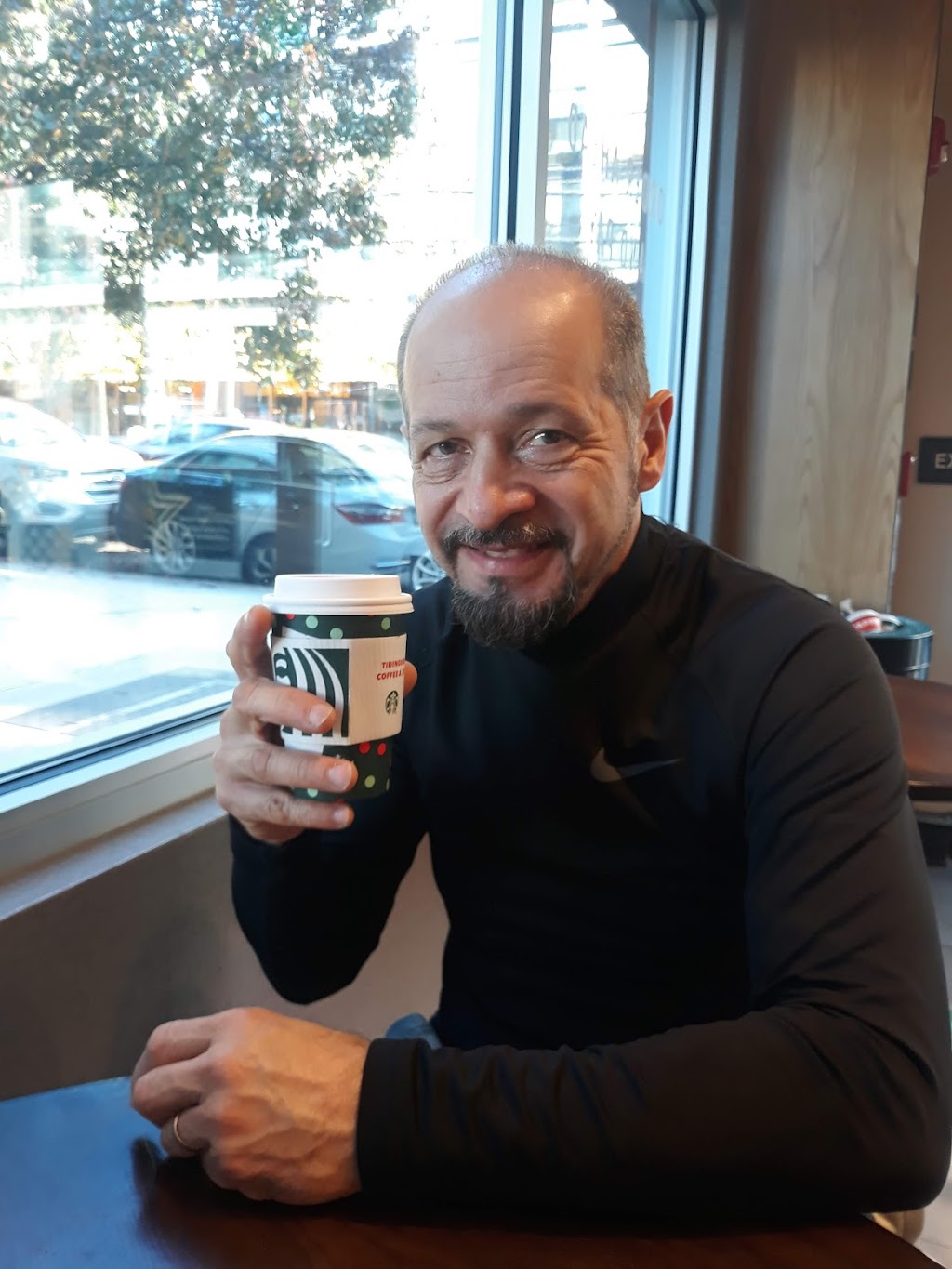 Starbucks | cafe | 1018 N 2nd St, Philadelphia, PA 19123, USA | 2159222332 OR +1 215-922-2332