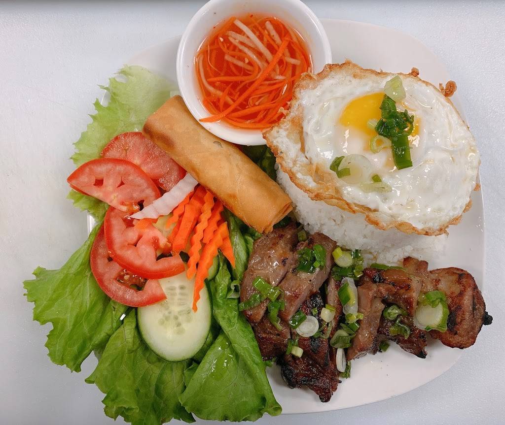 Chao Bay Vietnamese Cuisine | restaurant | 6829 Stockton Blvd #399, Sacramento, CA 95823, USA | 9163464839 OR +1 916-346-4839