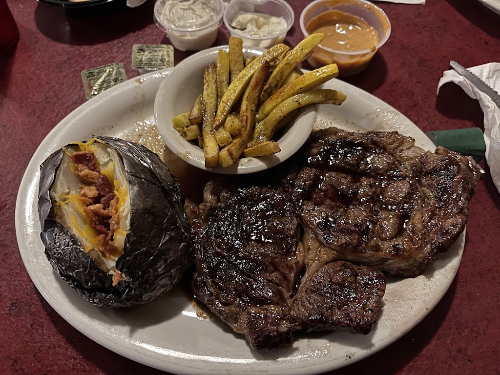 The Old Barn Restaurant | restaurant | 2146 County Rd 2243, Goshen, AL 36035, USA | 3344843200 OR +1 334-484-3200