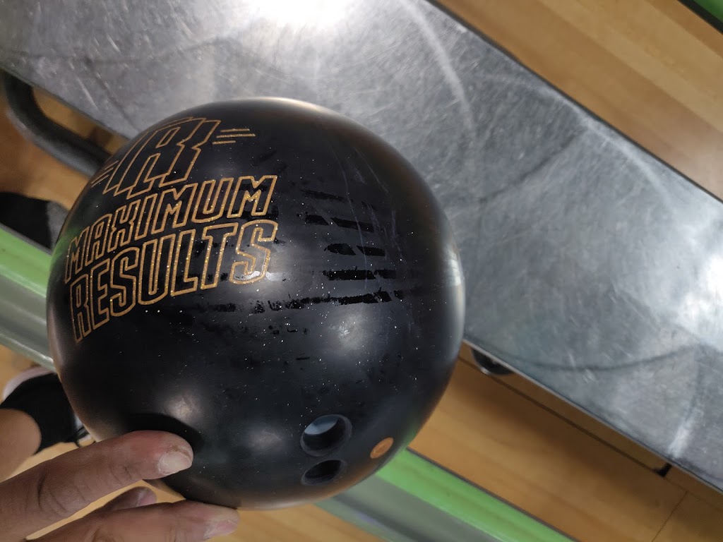 Bowlero Apopka | restaurant | 2160 E Semoran Blvd, Apopka, FL 32703, USA | 4078809090 OR +1 407-880-9090