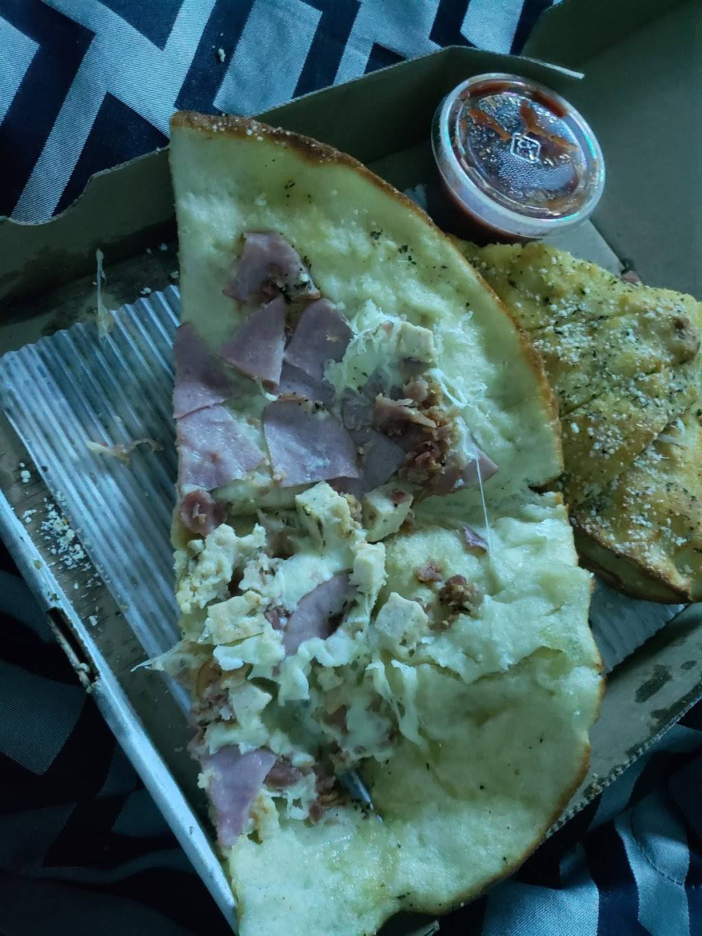 East of Chicago | meal delivery | 910 N Main St, Findlay, OH 45840, USA | 4194250011 OR +1 419-425-0011