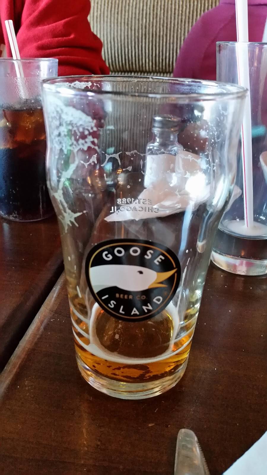 Simcoe Arms | restaurant | 140 Queensway East, Simcoe, ON N3Y 4W1, Canada | 5194285635 OR +1 519-428-5635