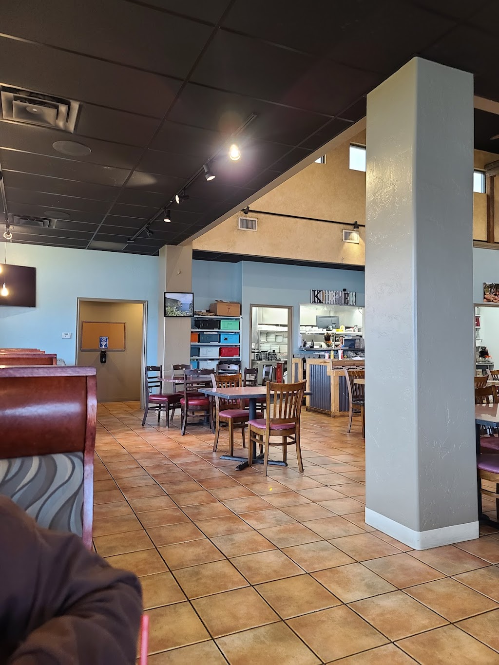 Hapas Ohana BBQ | restaurant | 133 S State St, Lindon, UT 84042, USA | 8017010313 OR +1 801-701-0313