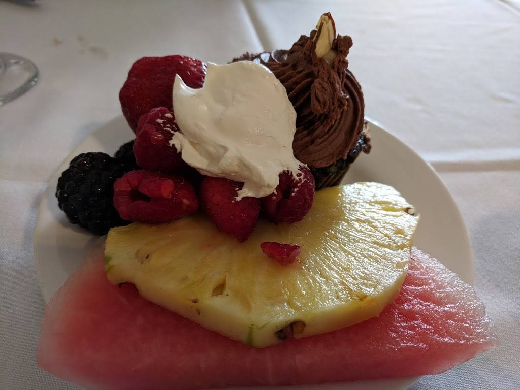 Heirloom Restaurant | restaurant | 3 S Lake Dr, Mayville, NY 14757, USA | 7163575005 OR +1 716-357-5005