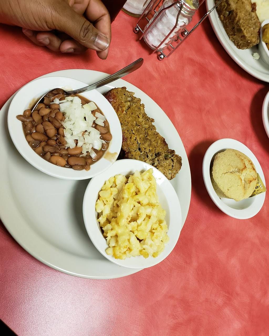 Lucy Kats Diner | restaurant | 3808 Yellow Mountain Rd SE, Roanoke, VA 24014, USA | 5404274750 OR +1 540-427-4750