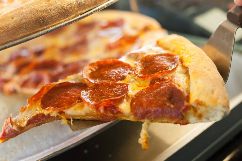 North Beach Pizza | meal delivery | 800 Stanyan St, San Francisco, CA 94117, USA | 4157512300 OR +1 415-751-2300