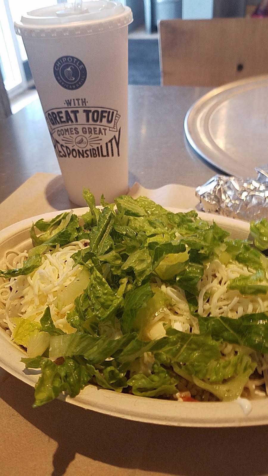 Chipotle Mexican Grill | restaurant | 1608 State Hwy 684 W, Bradenton, FL 34207, USA | 9417520425 OR +1 941-752-0425