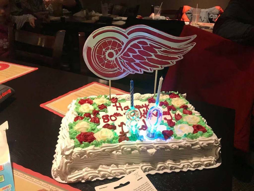 Friendly Restaurant | restaurant | 8 Kent St W, Lindsay, ON K9V 2Y1, Canada | 7053244657 OR +1 705-324-4657