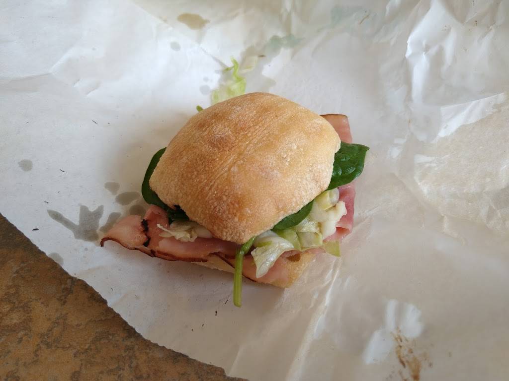 Subway | meal takeaway | 3010 US-90, Avondale, LA 70094, USA | 5044368559 OR +1 504-436-8559