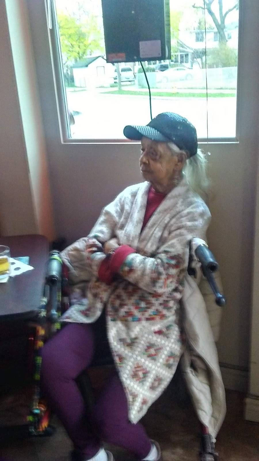 Pillette Pub Sports Bar & Grill | restaurant | 899 Pillette Rd, Windsor, ON N8Y 3B4, Canada | 5198009015 OR +1 519-800-9015