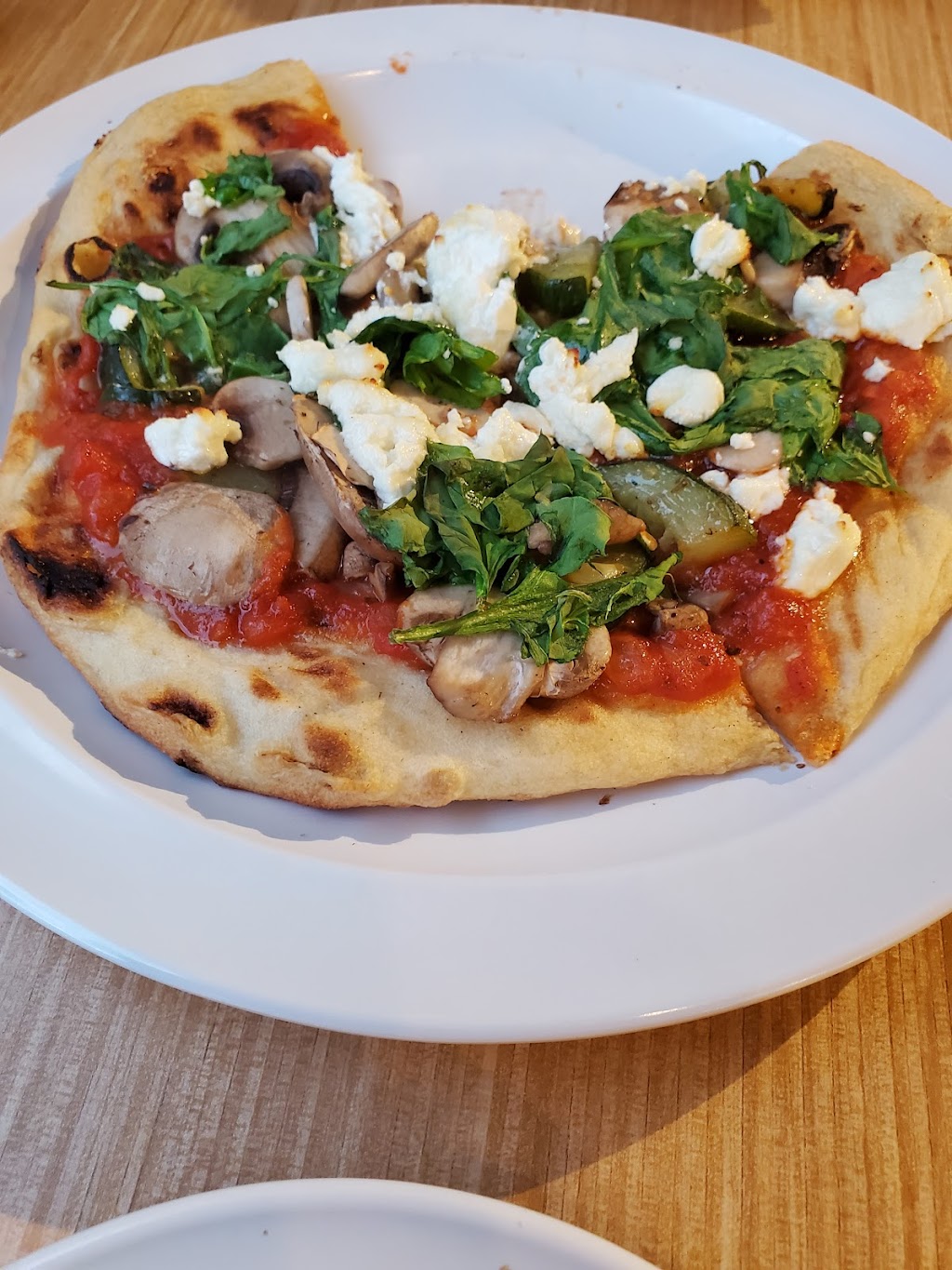 Bistro Bella Luna | restaurant | 55 E College St, Oberlin, OH 44074, USA | 4407747171 OR +1 440-774-7171