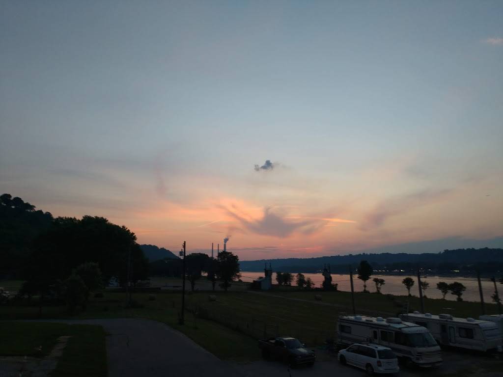 Dairy Queen | restaurant | 12901 Highway 421 N, Milton, KY 40045, USA | 5022685291 OR +1 502-268-5291