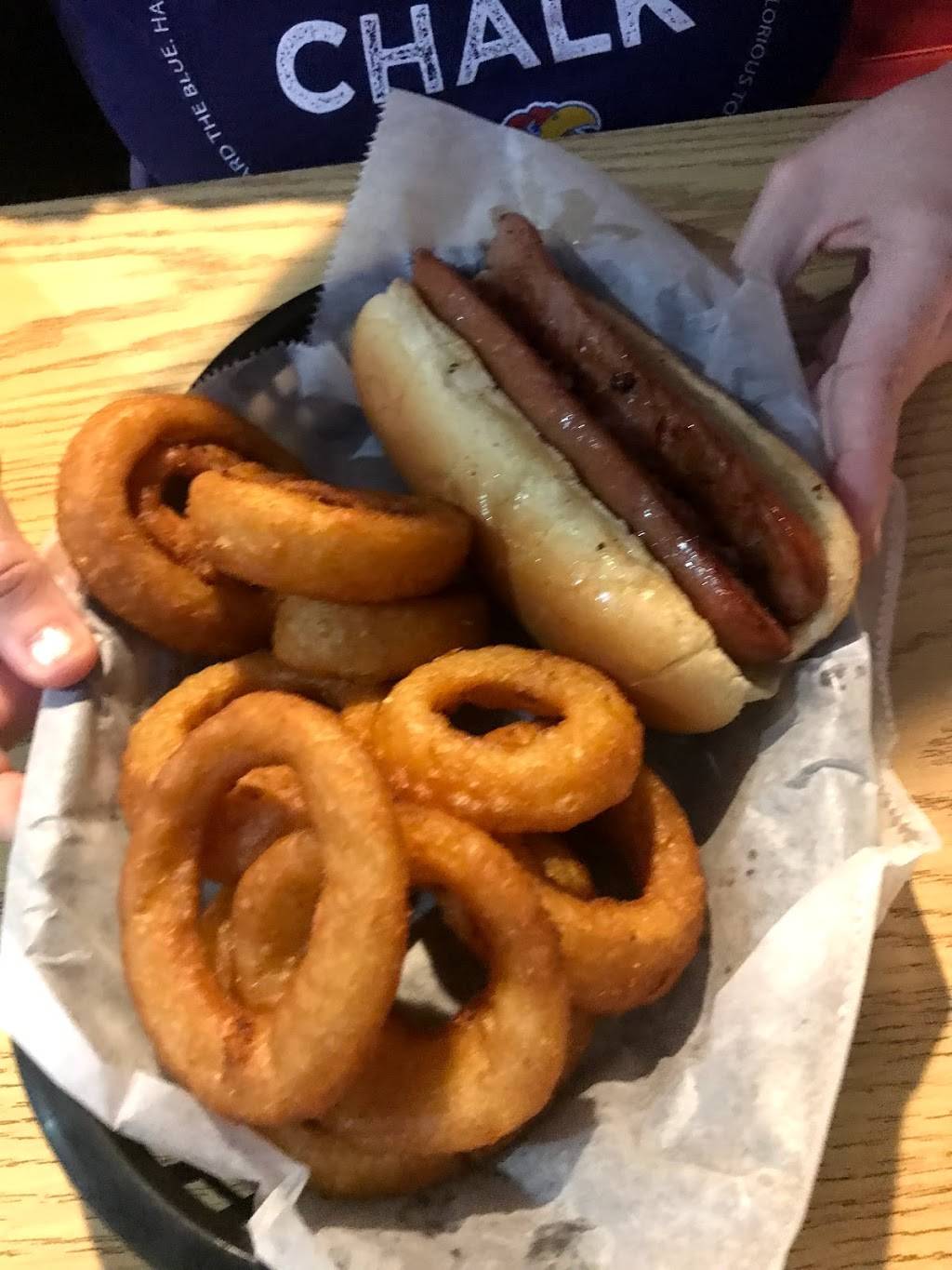 The Shack II | restaurant | 2842 SE 29th St, Topeka, KS 66605, USA | 7852664571 OR +1 785-266-4571