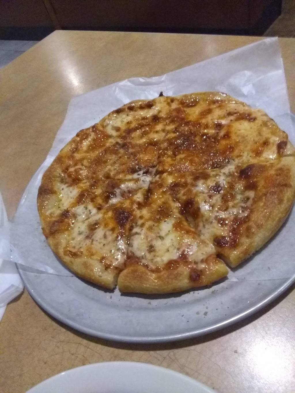 Captains Pizza Shelton | restaurant | 515 Bridgeport Ave, Shelton, CT 06484, USA | 2039296377 OR +1 203-929-6377