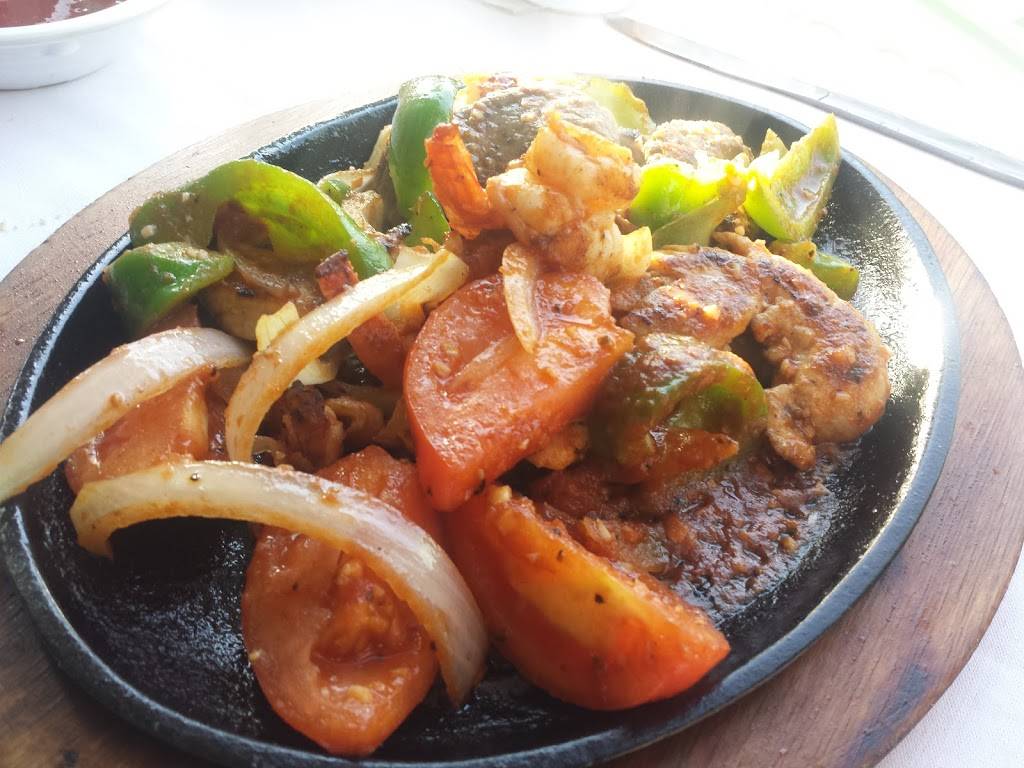 Cilantro Cocina de Mexico | restaurant | 120 Rehoboth Ave, Rehoboth Beach, DE 19971, USA | 3022261000 OR +1 302-226-1000