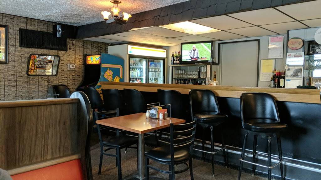 DiMaggios Pizza & Burgers | restaurant | 6410 M-63, Coloma, MI 49038, USA | 2698491521 OR +1 269-849-1521