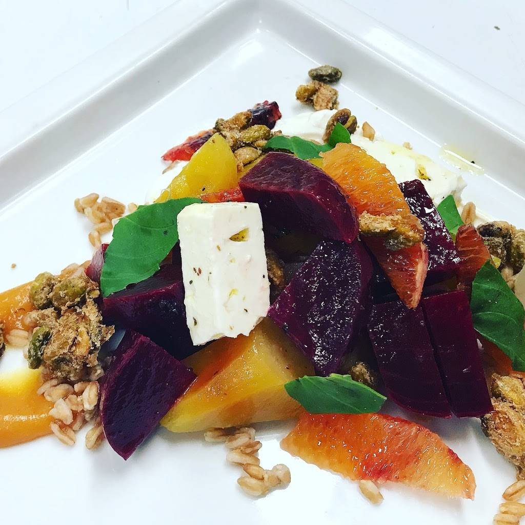 Port and Park | restaurant | 4000 N Southport Ave, Chicago, IL 60613, USA | 7736977762 OR +1 773-697-7762