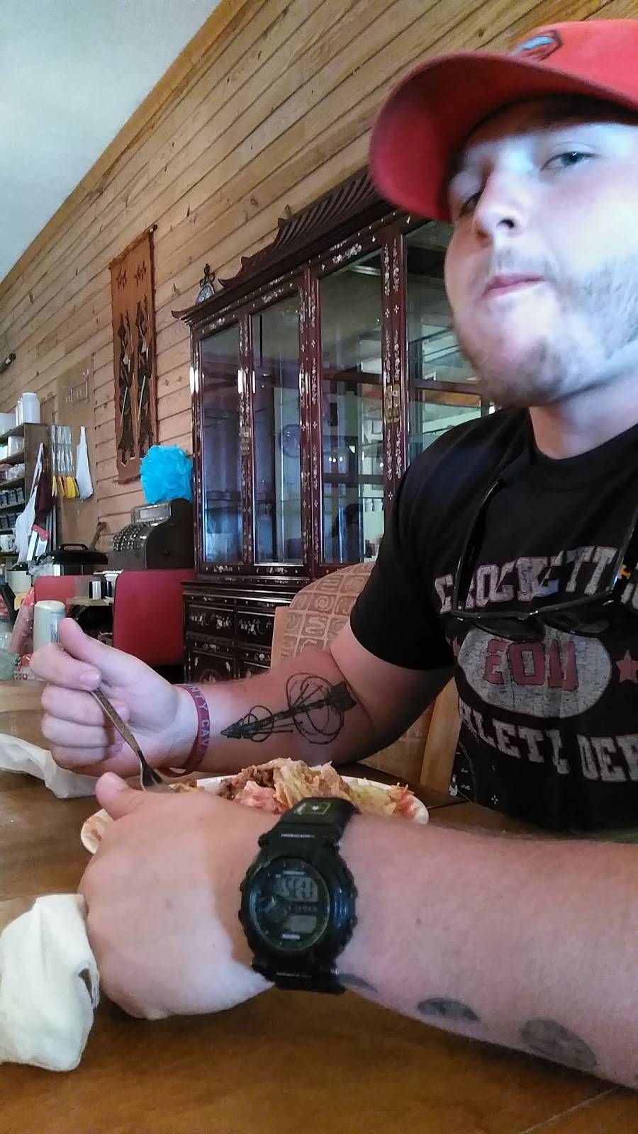 Uncle Donnies Diner | restaurant | 44 1 St, Maury City, TN 38050, USA | 7316562662 OR +1 731-656-2662