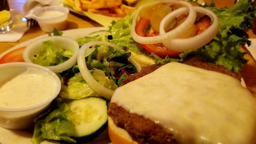 Simpletons Restaurant and Bar | night club | 2639 E Broadway Rd c105, Mesa, AZ 85204, USA | 4808908800 OR +1 480-890-8800