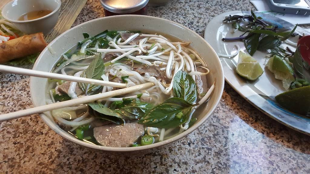 Pho T. | restaurant | 5040 Boulder Hwy, Las Vegas, NV 89122, USA | 7022720210 OR +1 702-272-0210