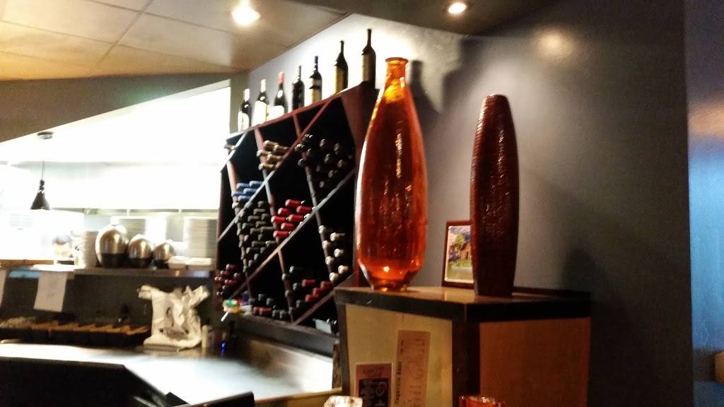 Fugazzis | restaurant | 1441 E Prosperity Ave, Tulare, CA 93274, USA | 5596871454 OR +1 559-687-1454