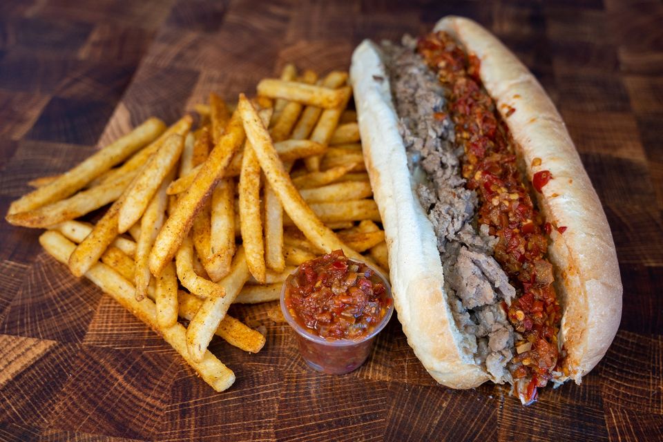 Leftys Cheesesteak | restaurant | 25381 Schoenherr Rd, Warren, MI 48089, USA | 5868382120 OR +1 586-838-2120