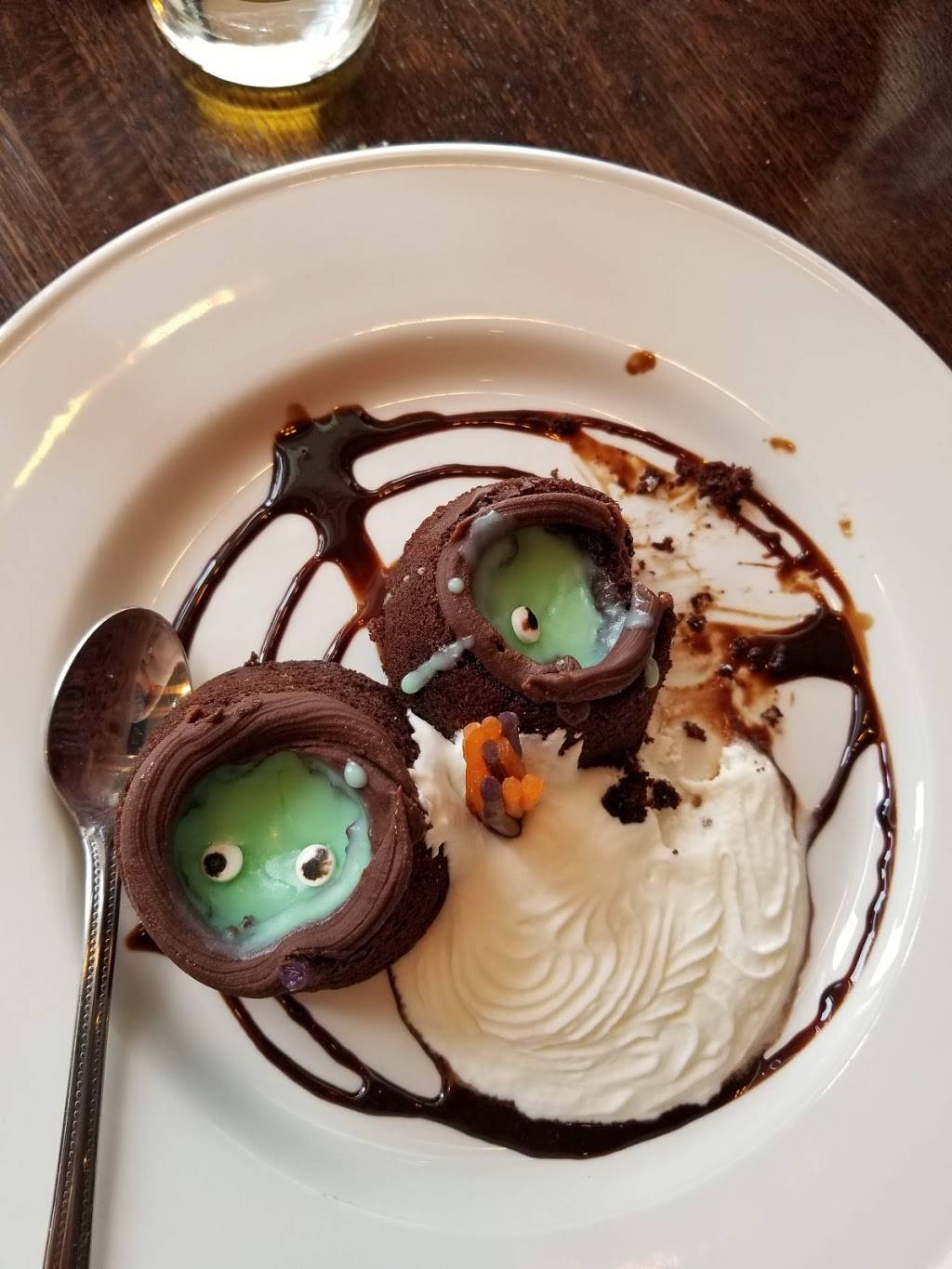 Plan B Burger Bar | restaurant | 1638 Boston Post Rd, Milford, CT 06460, USA | 2037138700 OR +1 203-713-8700