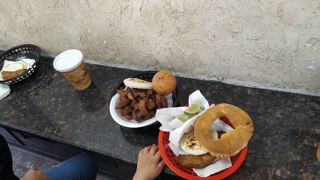 Columbus Bakery | restaurant | 2931 Dufferin St, Toronto, ON M6B 3S9, Canada | 4167824520 OR +1 416-782-4520