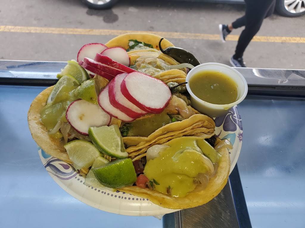 La Cascada | restaurant | 1401 Havana St, Aurora, CO 80010, USA | 7207500513 OR +1 720-750-0513