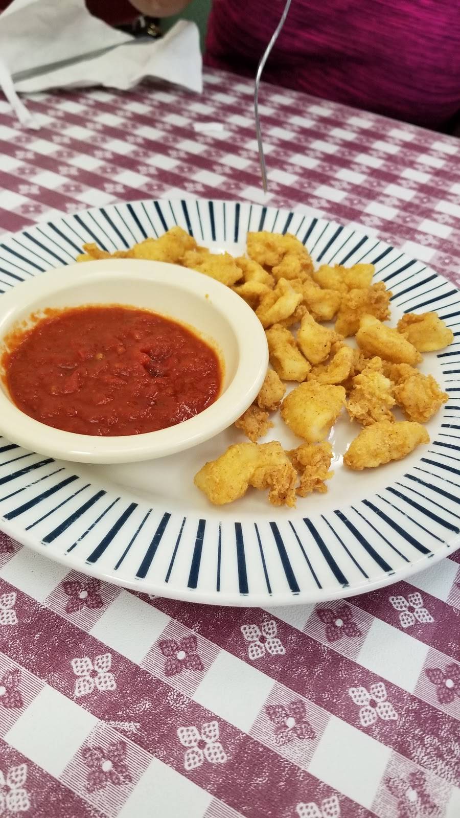 Roma Italian Restaurant | restaurant | 826 E Atlantic St, South Hill, VA 23970, USA | 4344478884 OR +1 434-447-8884