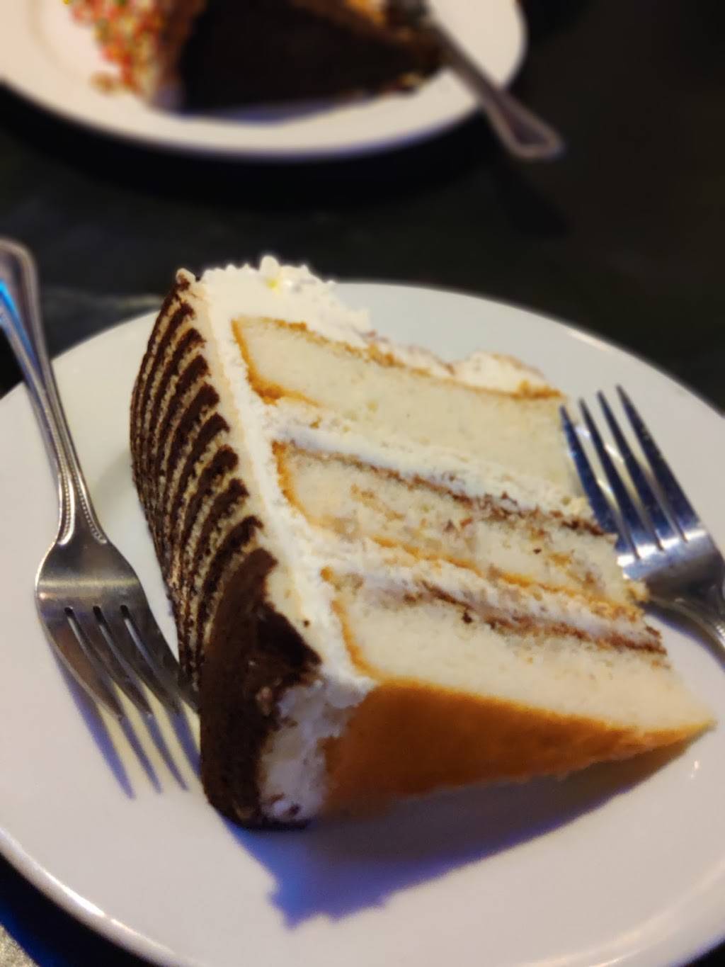 Gondolier Italian Restaurant | restaurant | 3707, 964 Dolly Parton Pkwy, Sevierville, TN 37862, USA | 8654288050 OR +1 865-428-8050