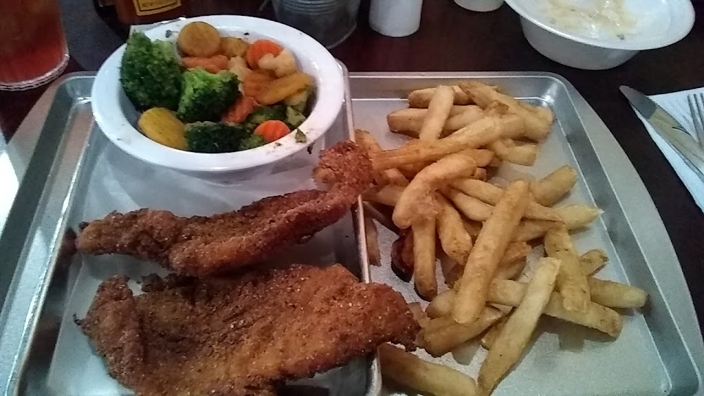 Tin Cup | restaurant | 1009 Warrior Dr, Valley Grande, AL 36701, USA | 3348728010 OR +1 334-872-8010