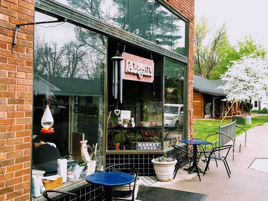 Abigails | restaurant | 206 Central St, Rocheport, MO 65279, USA | 5736983000 OR +1 573-698-3000