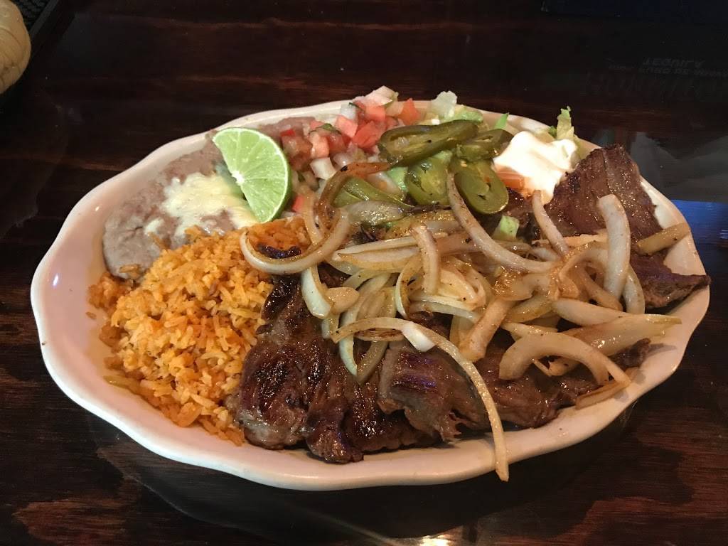 Viva Cinco De Mayo Mexican Restaurant | restaurant | 109 Main St, Black River Falls, WI 54615, USA | 7152845001 OR +1 715-284-5001