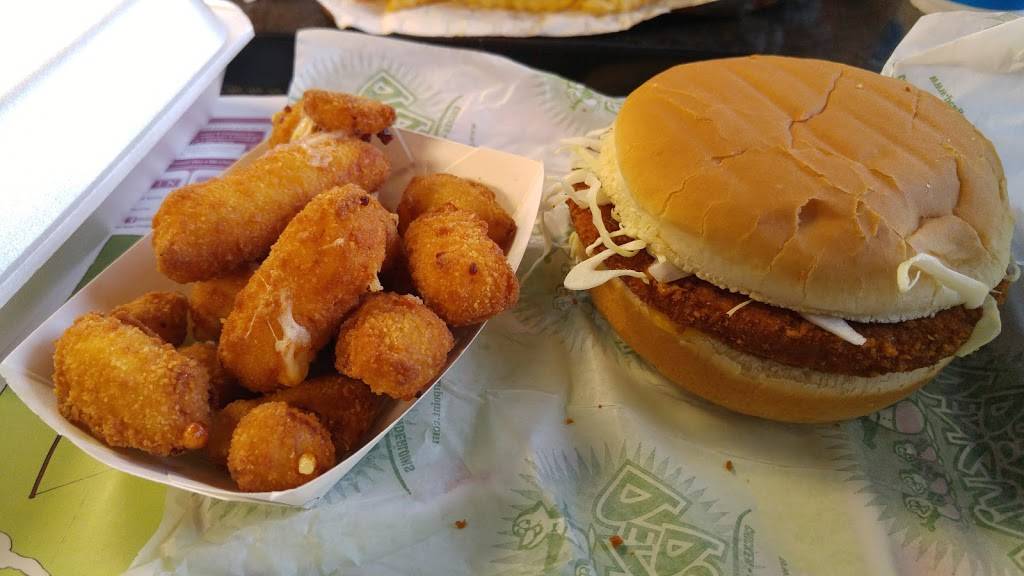 Penguin Point #07- Goshen | restaurant | 601 E Madison St, Goshen, IN 46526, USA | 5745336222 OR +1 574-533-6222