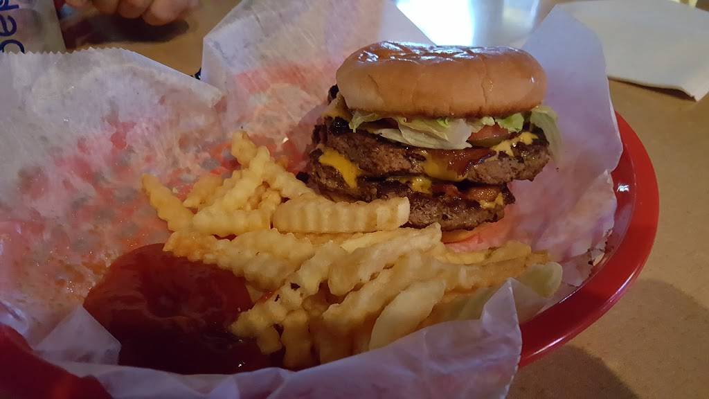 Harvester Inn | restaurant | 2045 Lagonda Ave, Springfield, OH 45503, USA | 9377175493 OR +1 937-717-5493