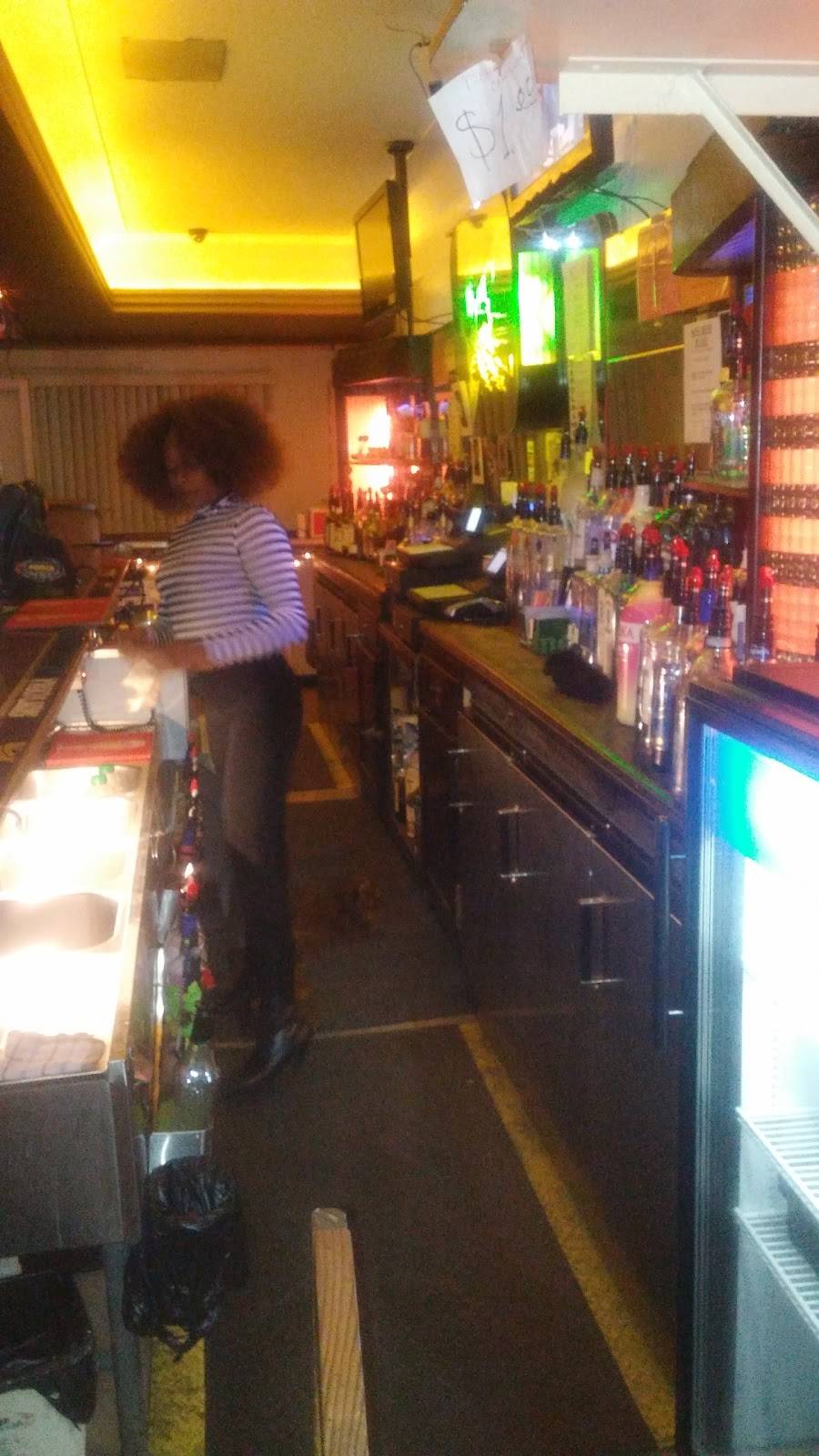 Brookseys Exclusive | restaurant | 7625 W Warren Ave, Detroit, MI 48210, USA | 3138988099 OR +1 313-898-8099