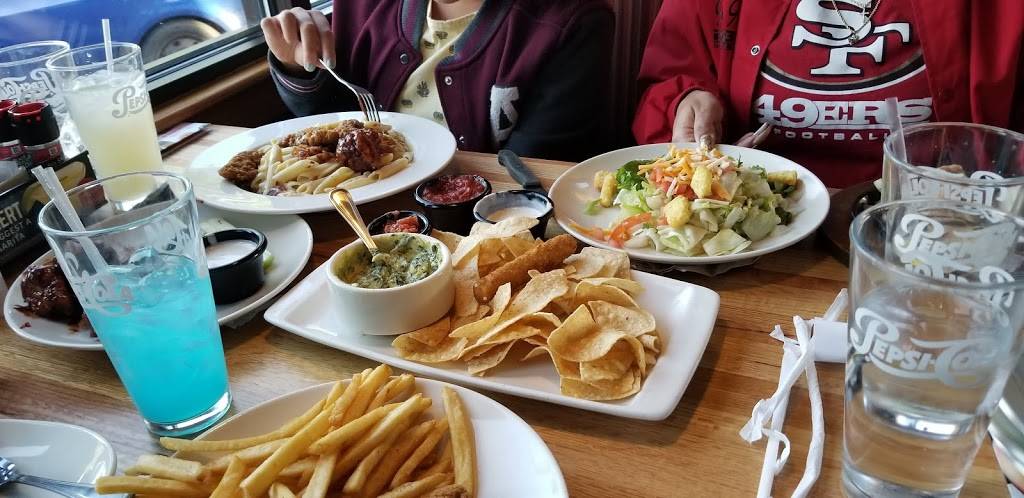 Applebees Grill + Bar | restaurant | 14091 E Iliff Ave, Aurora, CO 80014, USA | 3037459897 OR +1 303-745-9897