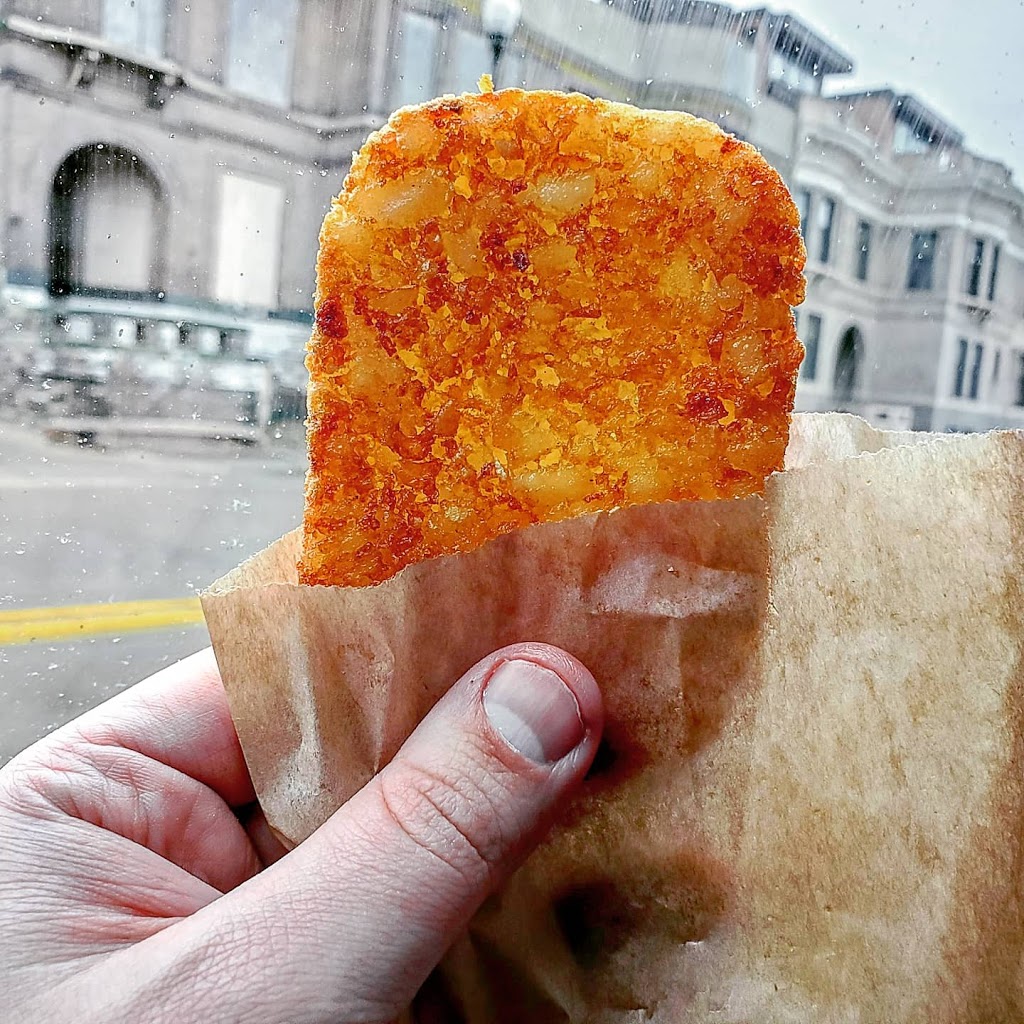 Iggys Eggies | restaurant | 34 W Grand River Ave #2, Detroit, MI 48226, USA | 3139861174 OR +1 313-986-1174