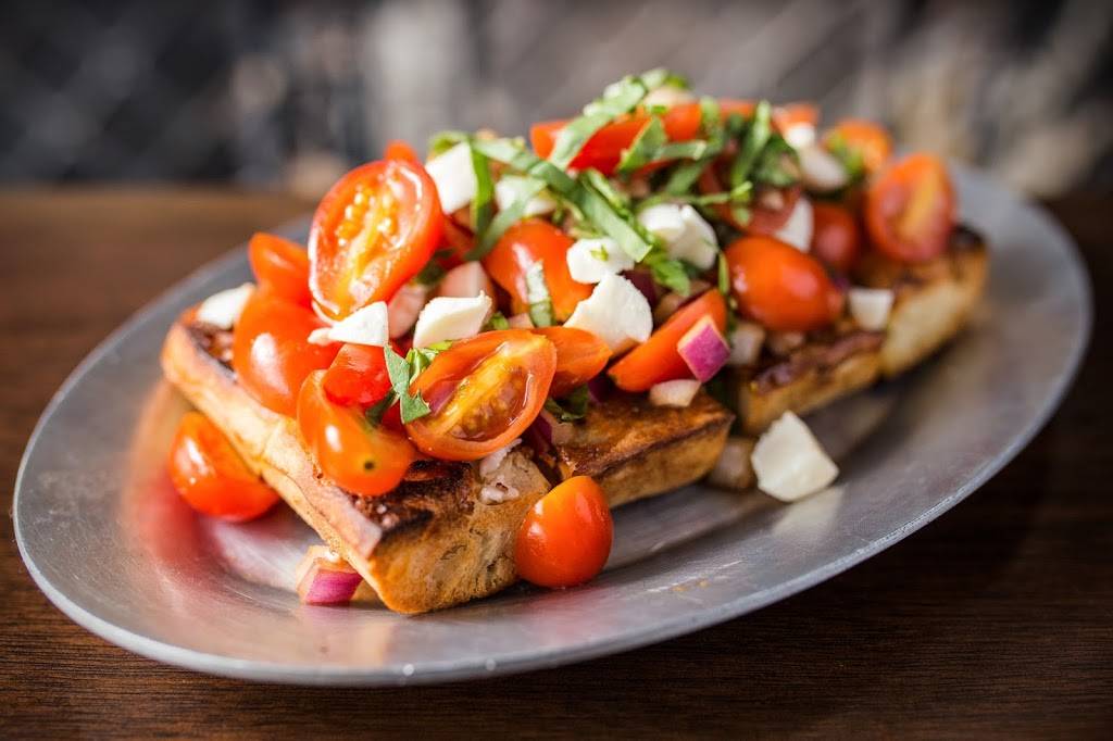 Longacre Chicago | restaurant | Pizza Box 1309 West Wilson Avenue, Dining Room & Garden 1303 West Wilson Avenue, Chicago, IL 60640, USA | 7732937413 OR +1 773-293-7413