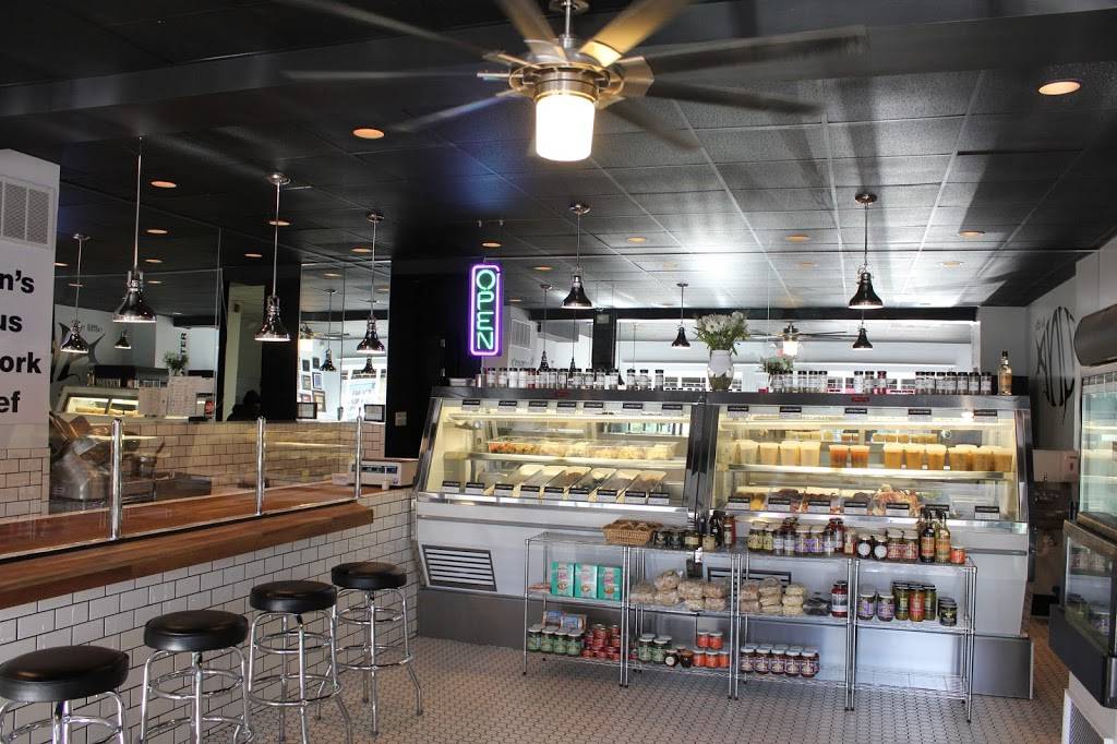 The Little Tuna | restaurant | 4 N White Horse Pike, Lindenwold, NJ 08021, USA | 8567950888 OR +1 856-795-0888